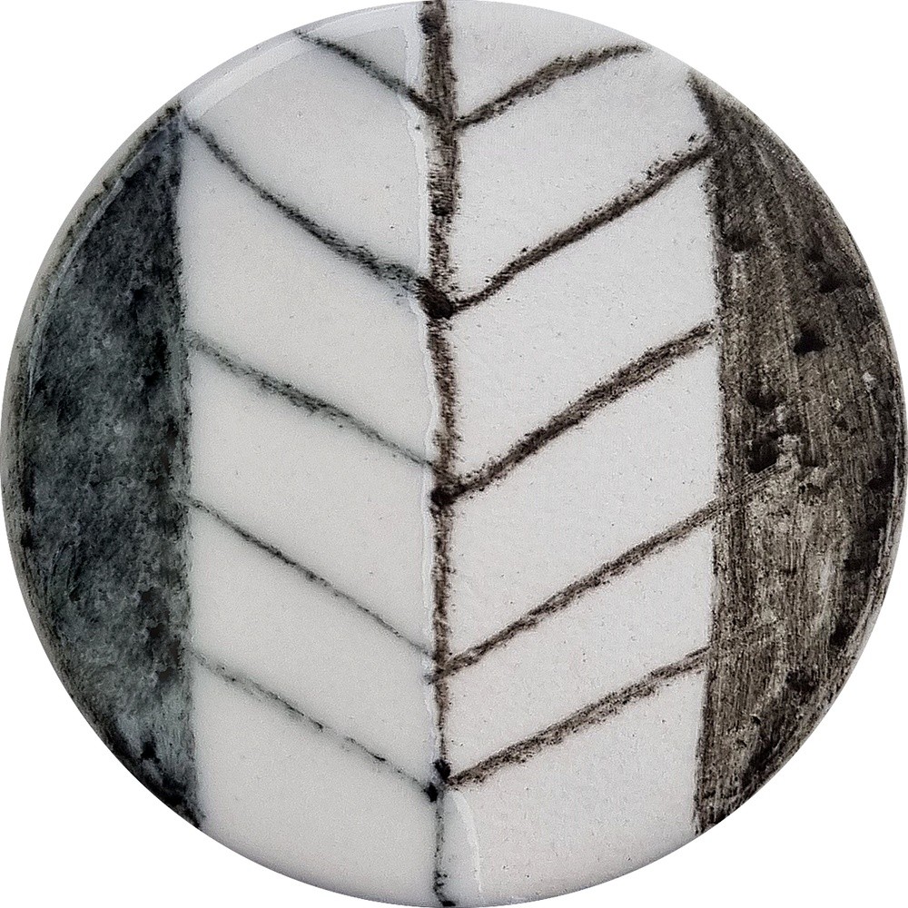 UP011 chrysanthos Underglaze Pencil Black